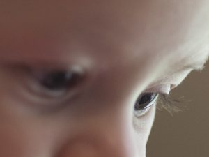 eventos-oculares-crianca-pediatria